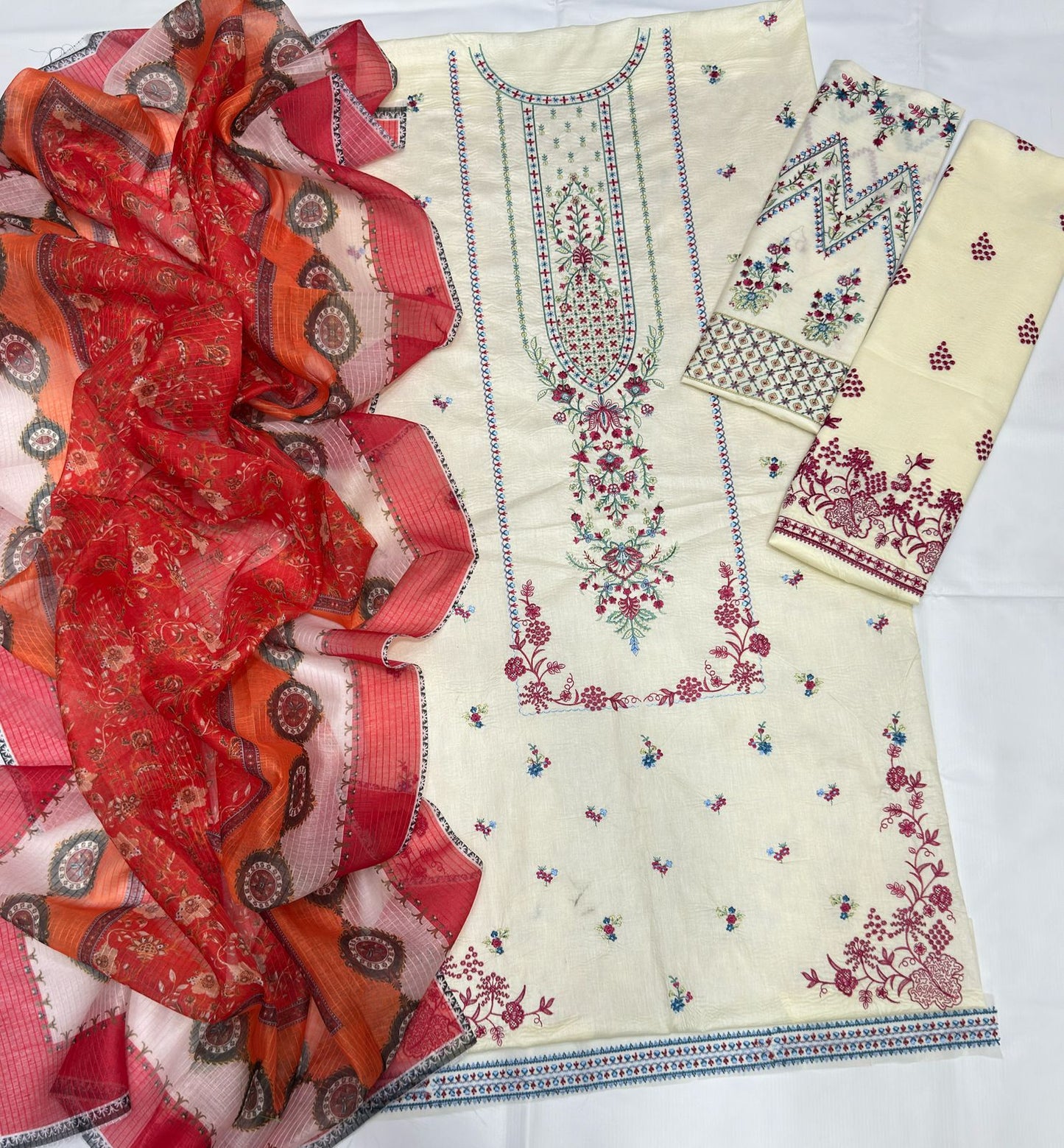 Hussain Rehar 1080 Embroidered Unstitched 3 Piece