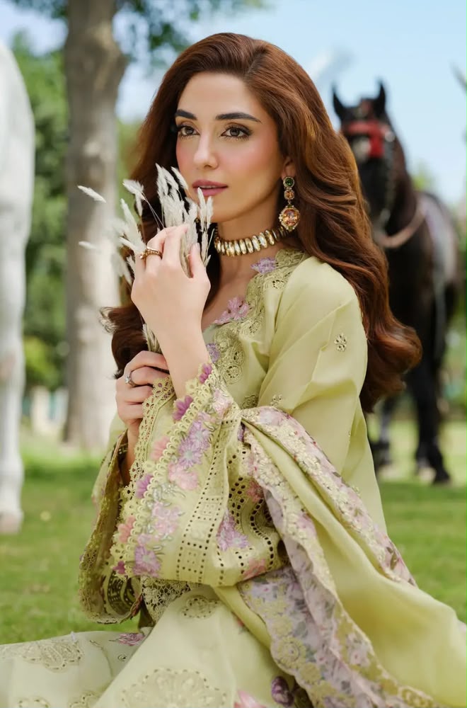 Elaf Chickenkari Unstitched 3 Piece