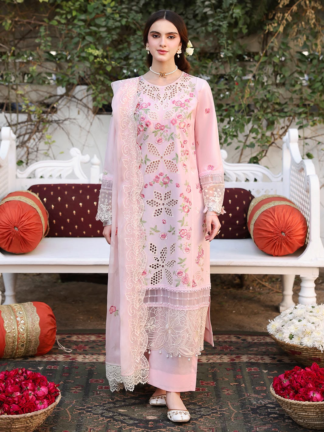 Mahnur Chickenkari Unstitched 3 Piece
