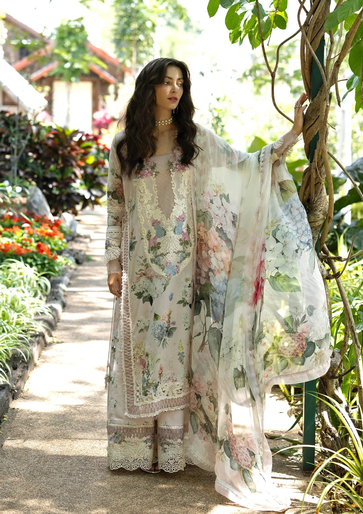 Elaf Lawn Embroidered Unstitched 3 piece