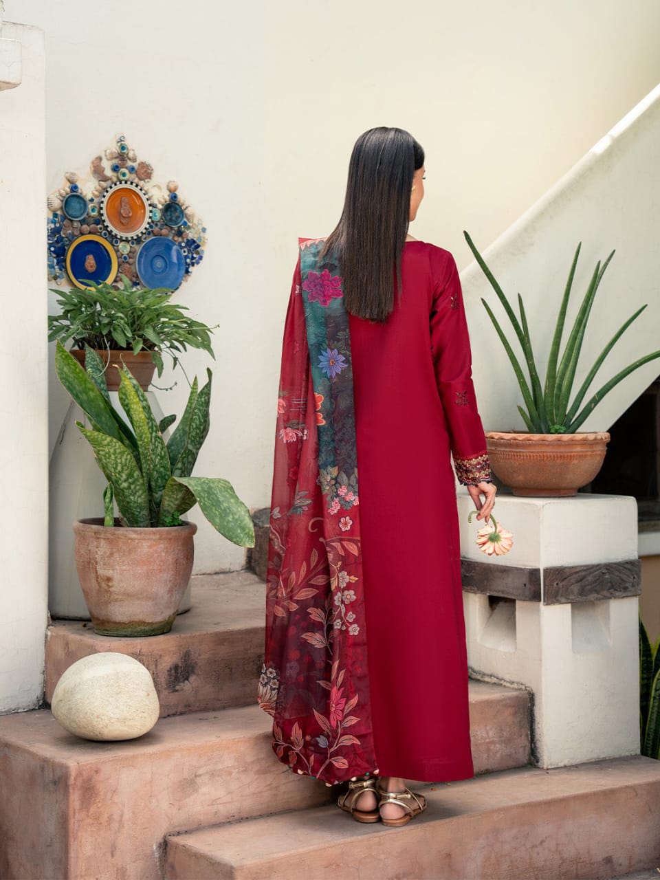 Izel Lawn Embroidered Unstitched 3 Piece