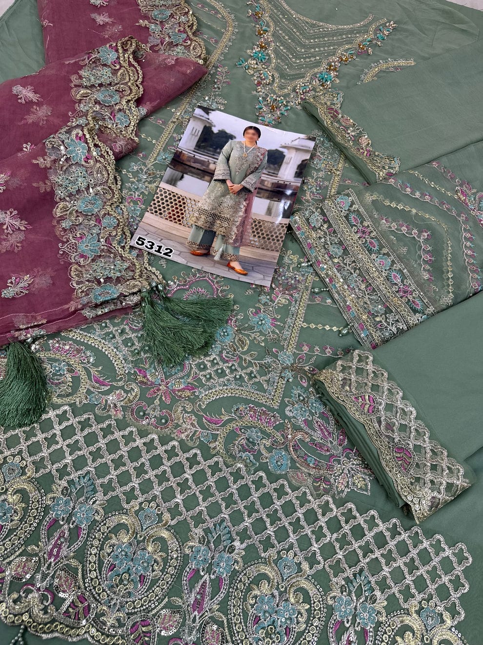 Imrozia Embroidered Unstitched 3 Piece